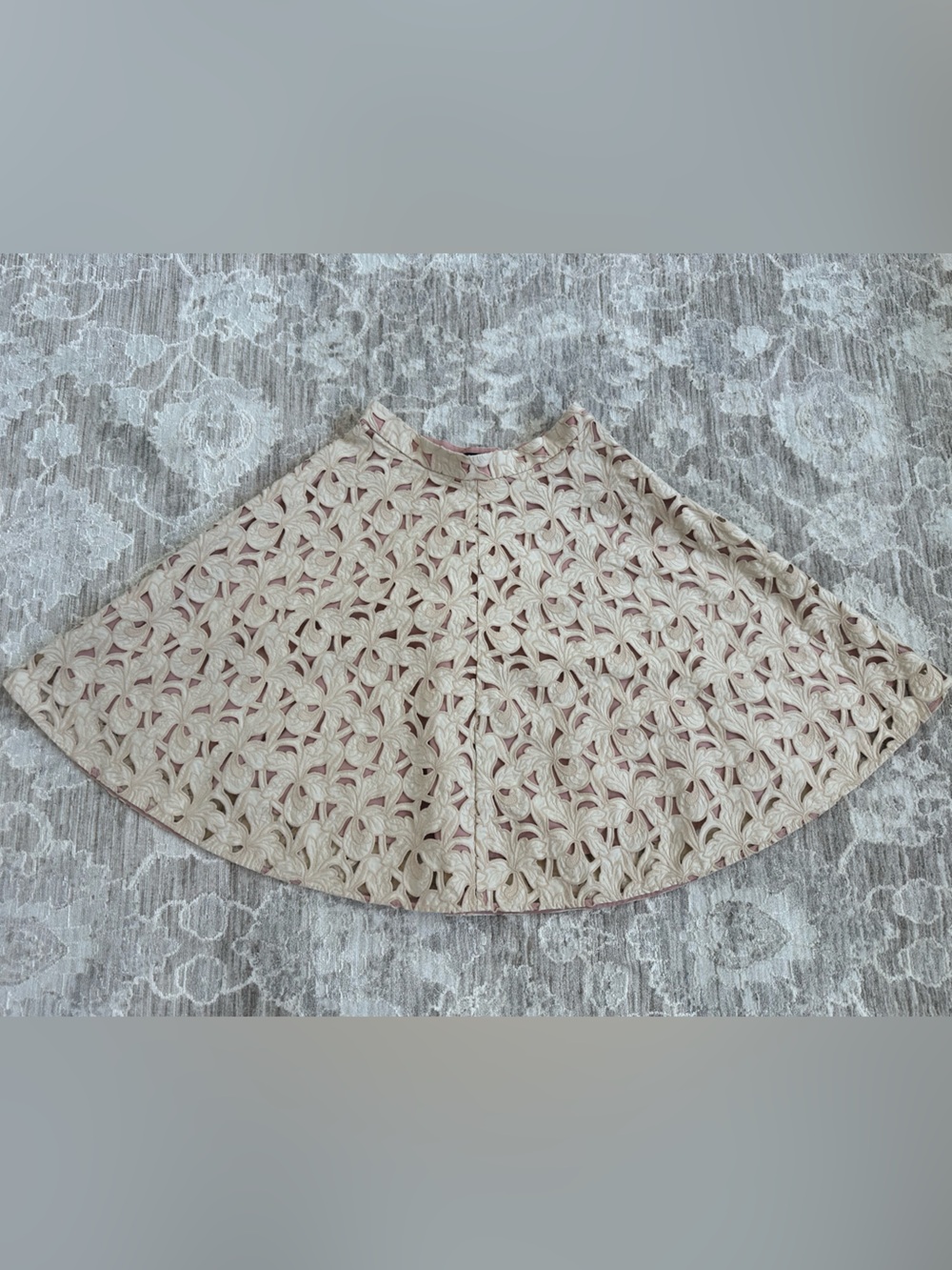 Ann Taylor Guipure Beige Blush Pink Flare 100% Cotton Floral Cut Out Knee Skirt - Picture 4 of 8